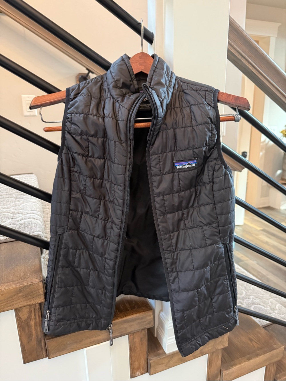 Patagonia Black Quilted Insulated Vest - Women's